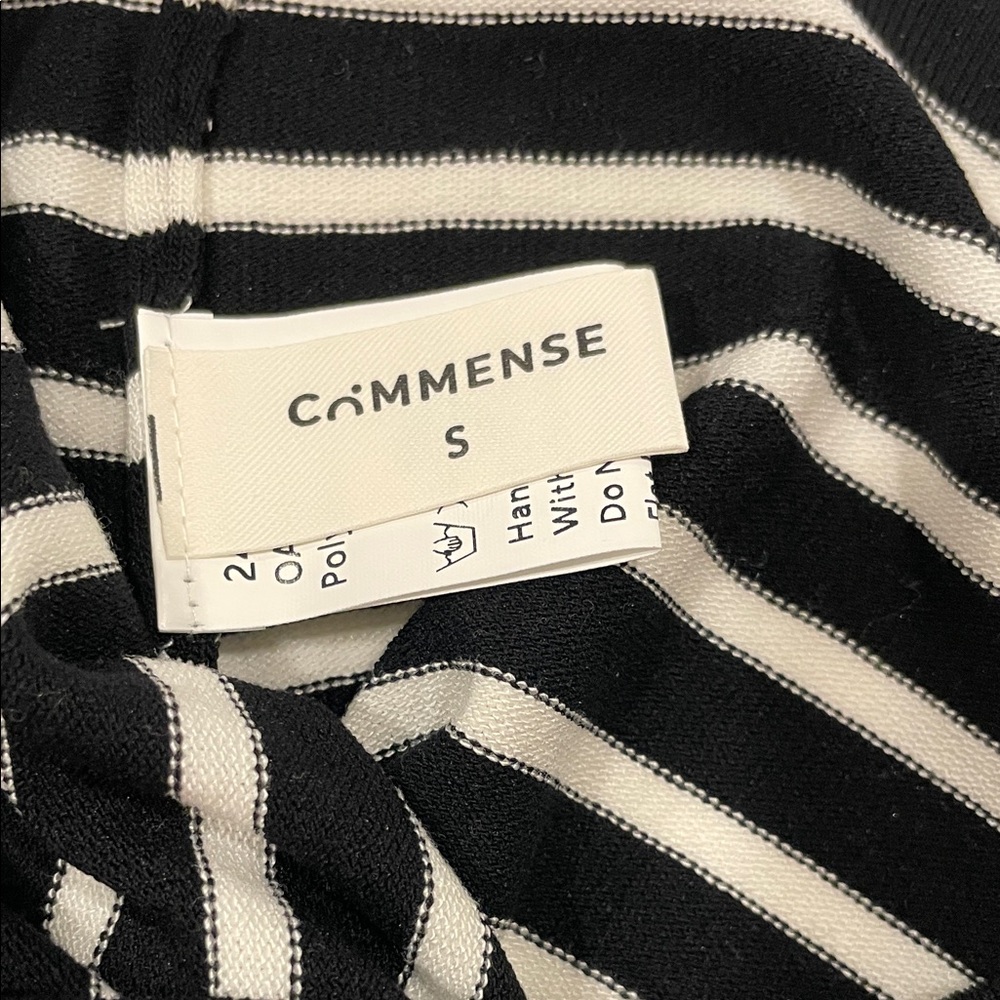COMMENSE • Black and White Striped Sleeveless CropTop • Size Small - Picture 2 of 6